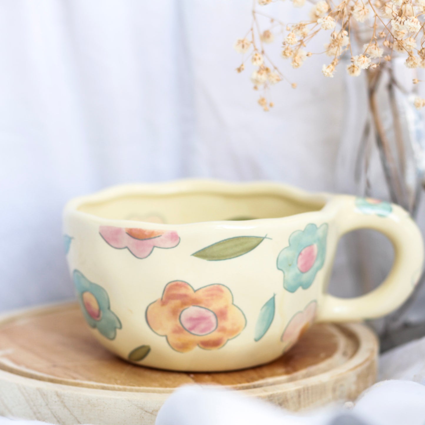 Cottage Garden Flower Mug – Vintage Floral Ceramic Cup for Cozy Moments