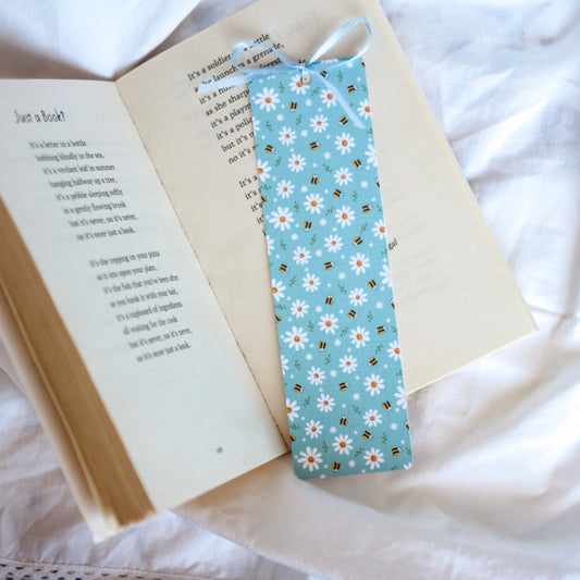 Cute Daisies & Bees Bookmark